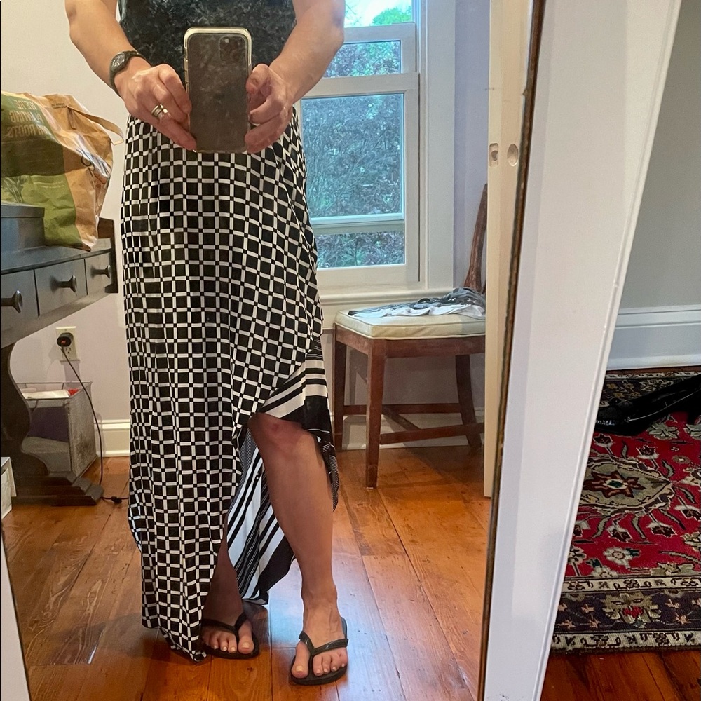 Isola Marras black and white biased skirt. EU 38. Brand new with tags.